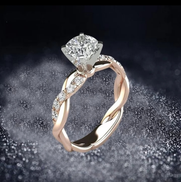 🎀925/18k White Sapphire Princess Ring - Picture 3 of 8